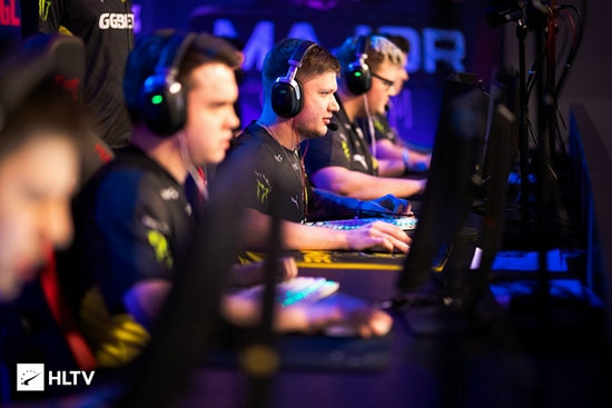 LOL冠军打野人间蒸发 AL经理黑料曝光揭示外战大王风评危机